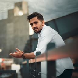 عکس میلاد محمودی