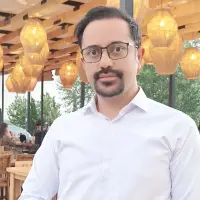 عکس احسان حکم ابادی